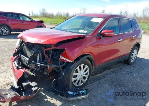 2015 Nissan Rogue S z USA, uszkodzony, nr VIN 5N1AT2MK1FC899585